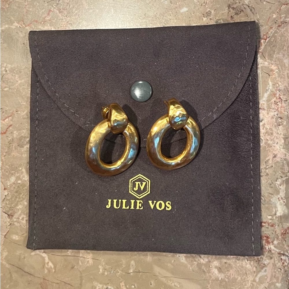 Julie Vos Gold doorknocker stud earings